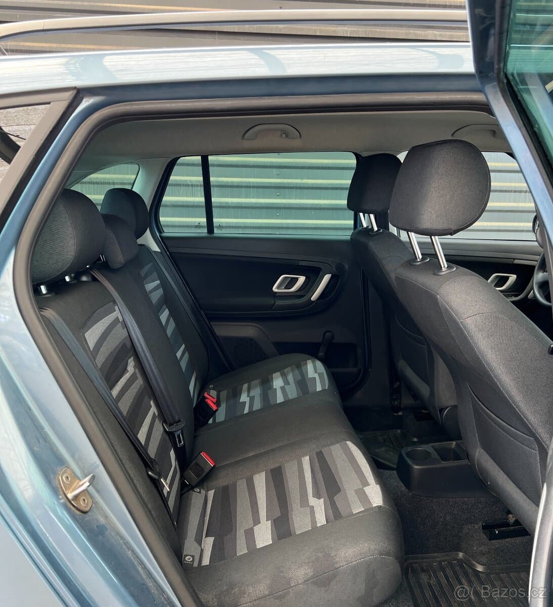 2010 Škoda FABIA - 16