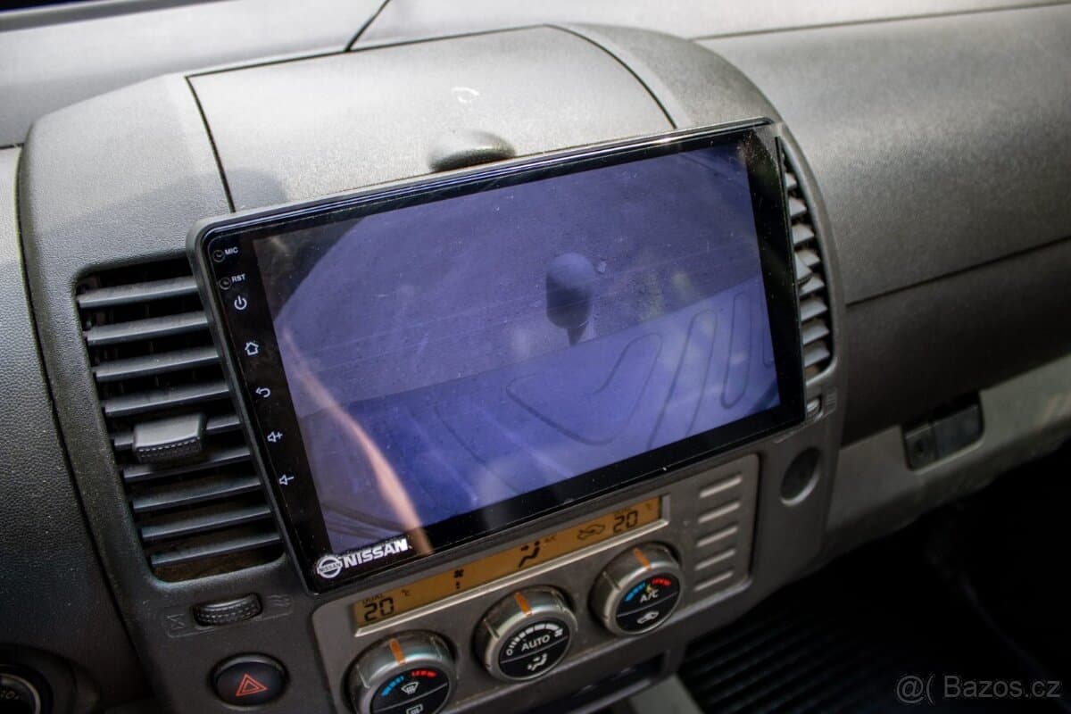 2009 Nissan NAVARA - 16