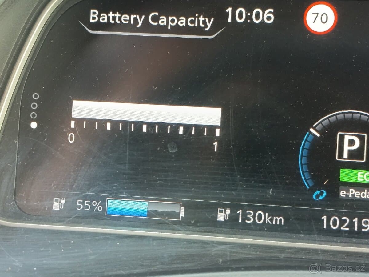 2018 Nissan LEAF - 16