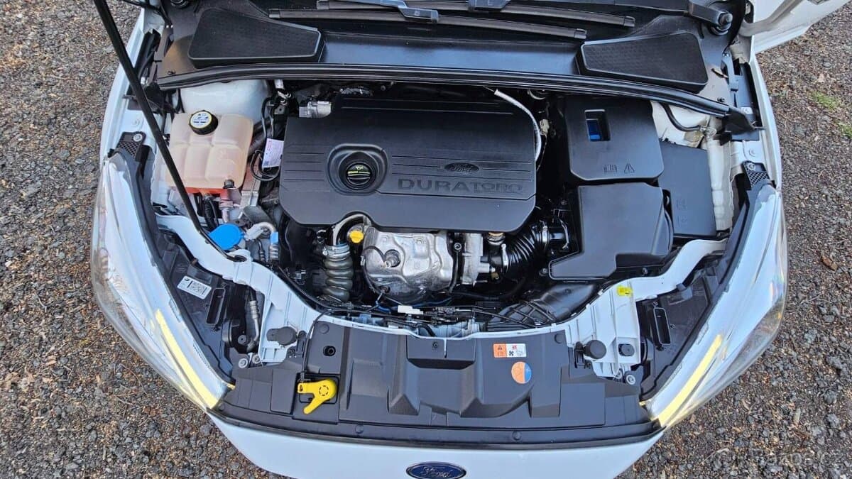 2015 Ford FOCUS - 16
