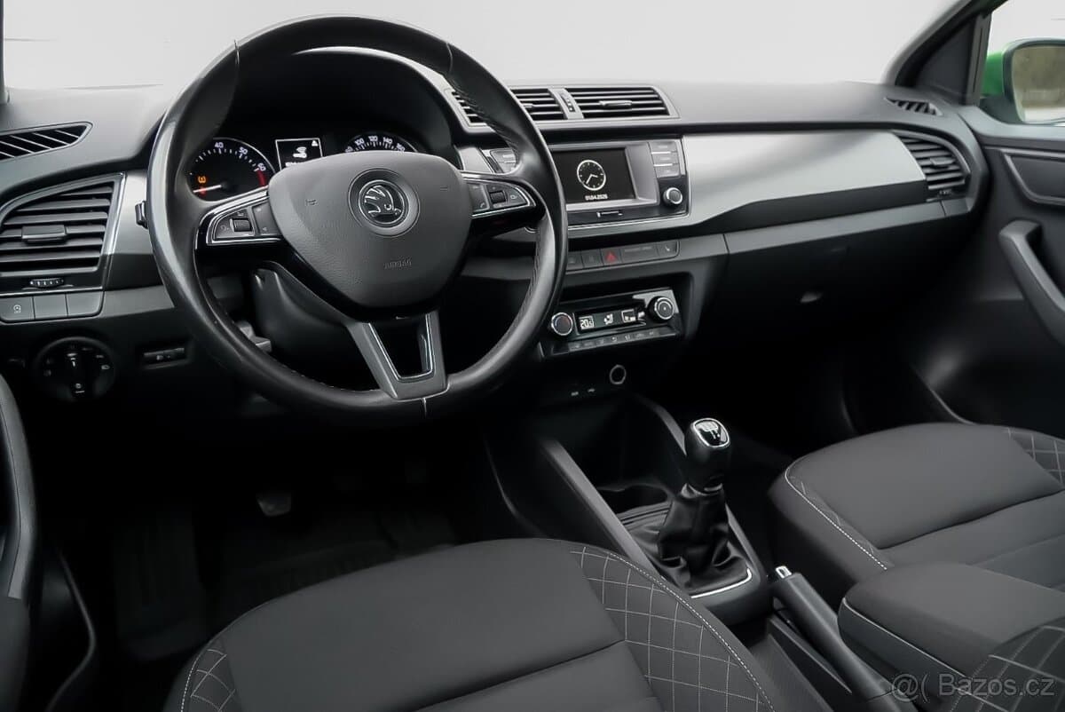 2016 Škoda FABIA - 16