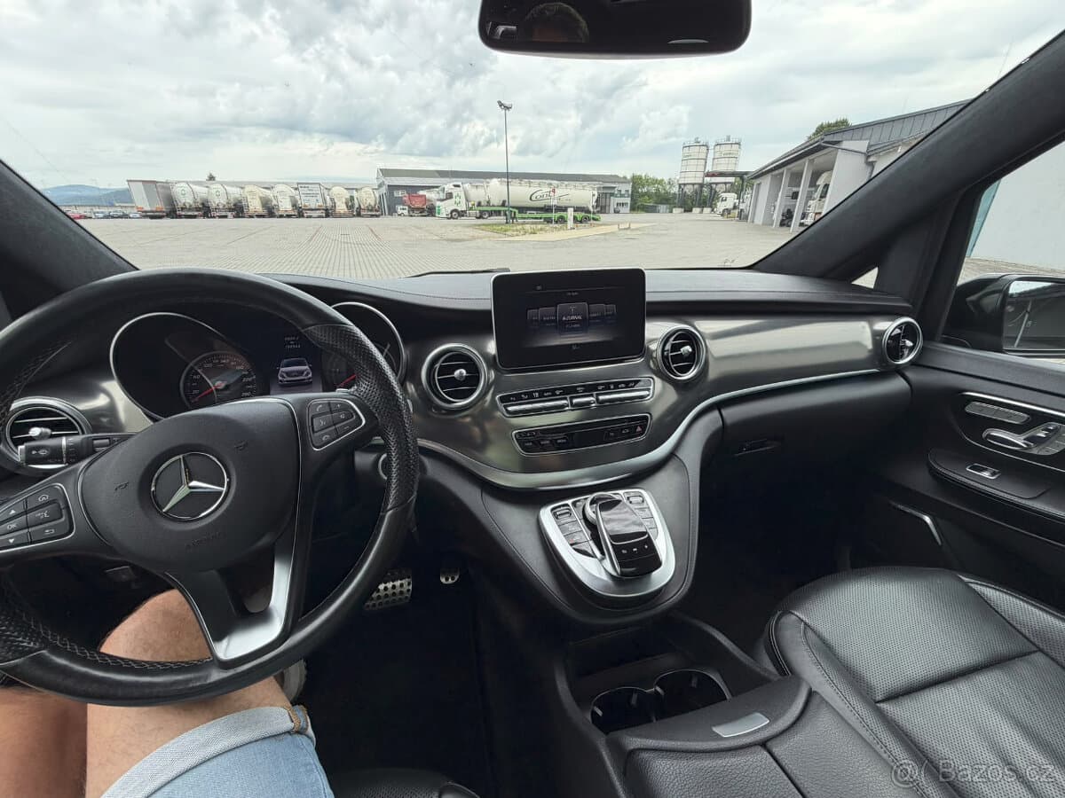2017 Mercedes-Benz OSTATNÍ - 16
