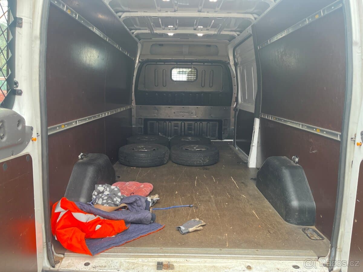 2013 Ford TRANSIT - 16