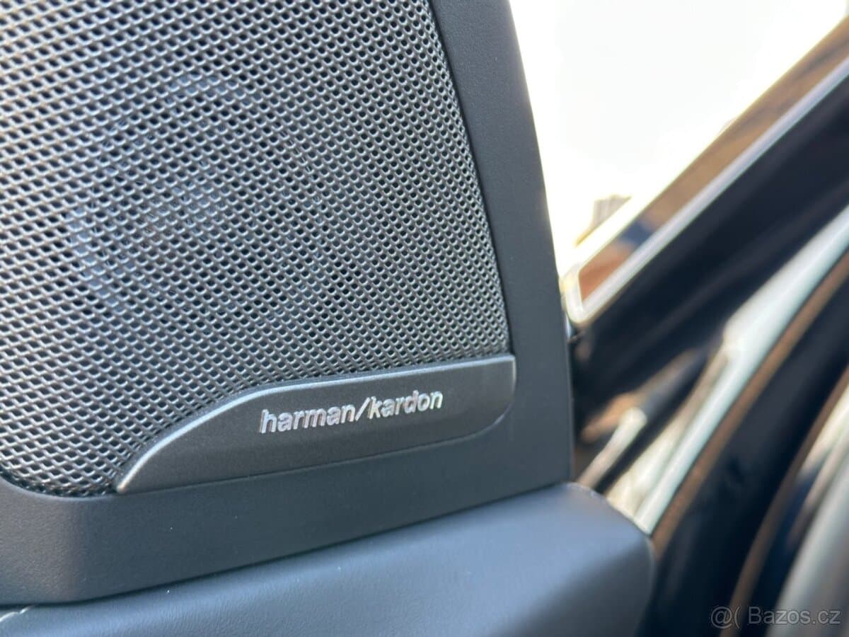 2021 BMW X7 - 16