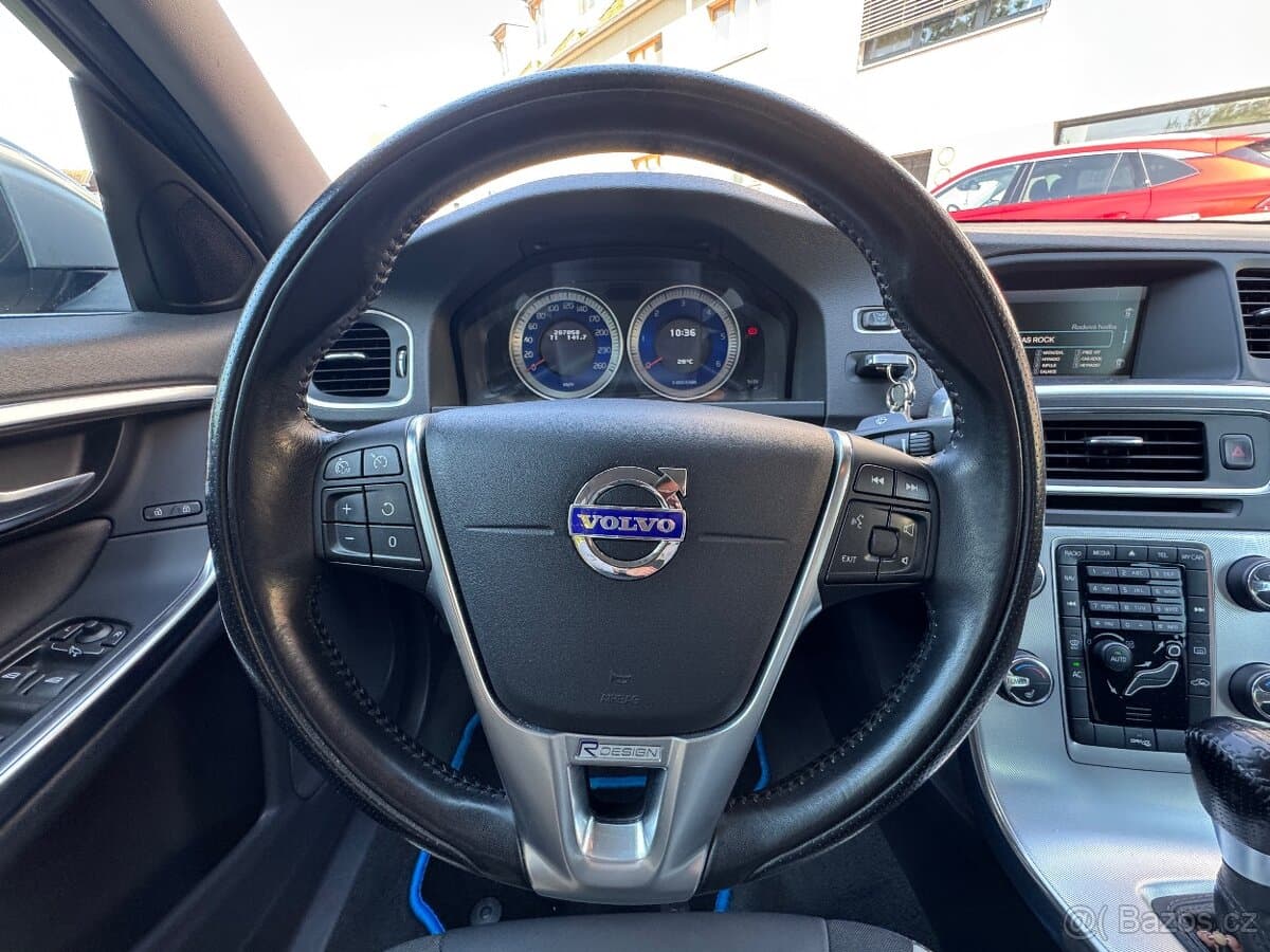 2012 Volvo S60 - 16