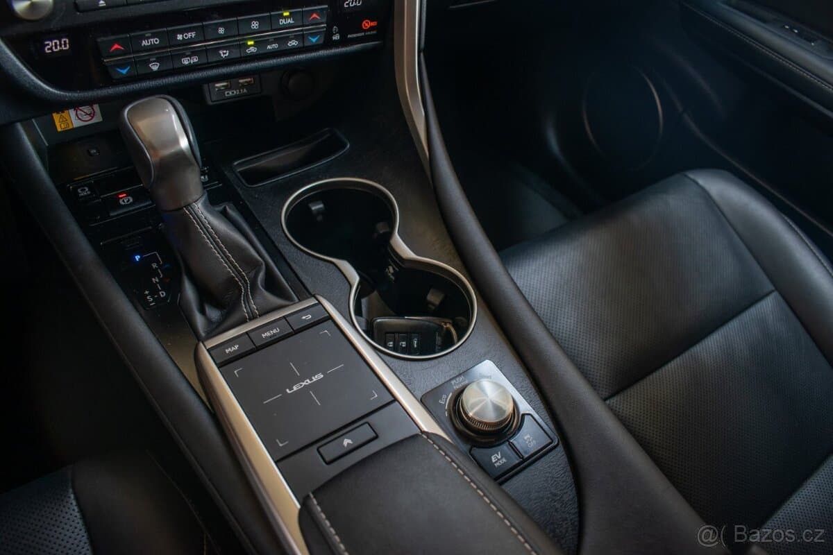 2022 Lexus RX - 16