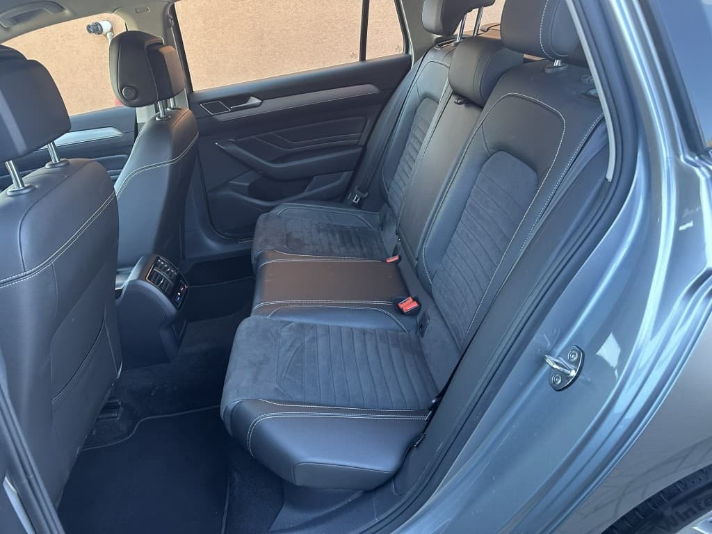 2021 Volkswagen PASSAT - 16