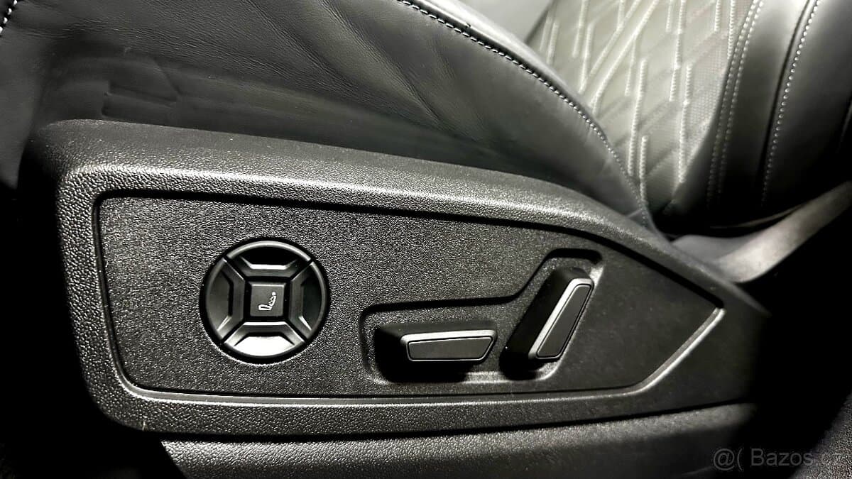2025 Audi SQ5 - 16