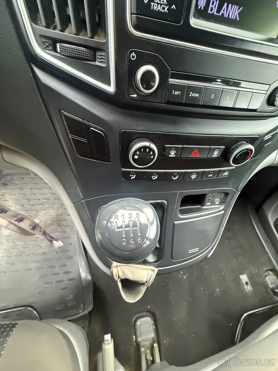 2018 Hyundai H-1 - 16