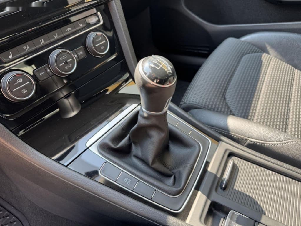 2014 Volkswagen GOLF - 16