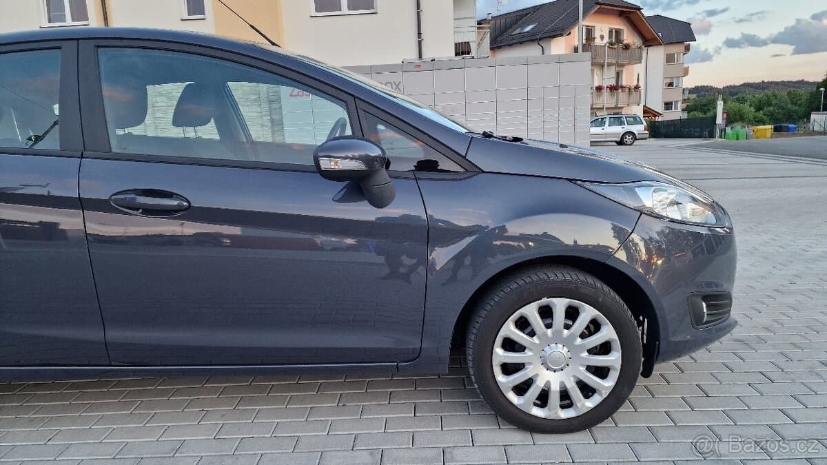 2014 Ford FIESTA - 16
