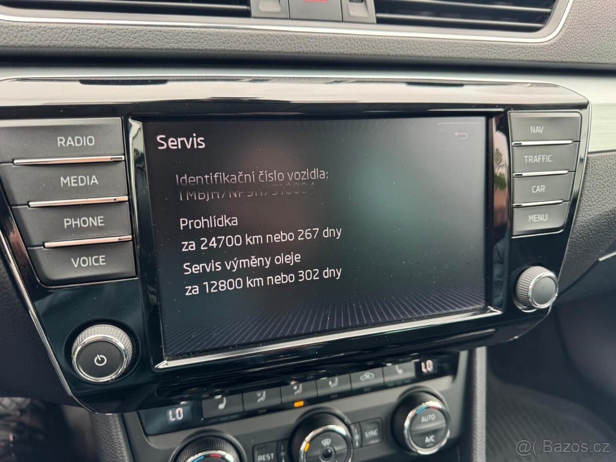 2017 Škoda SUPERB - 16