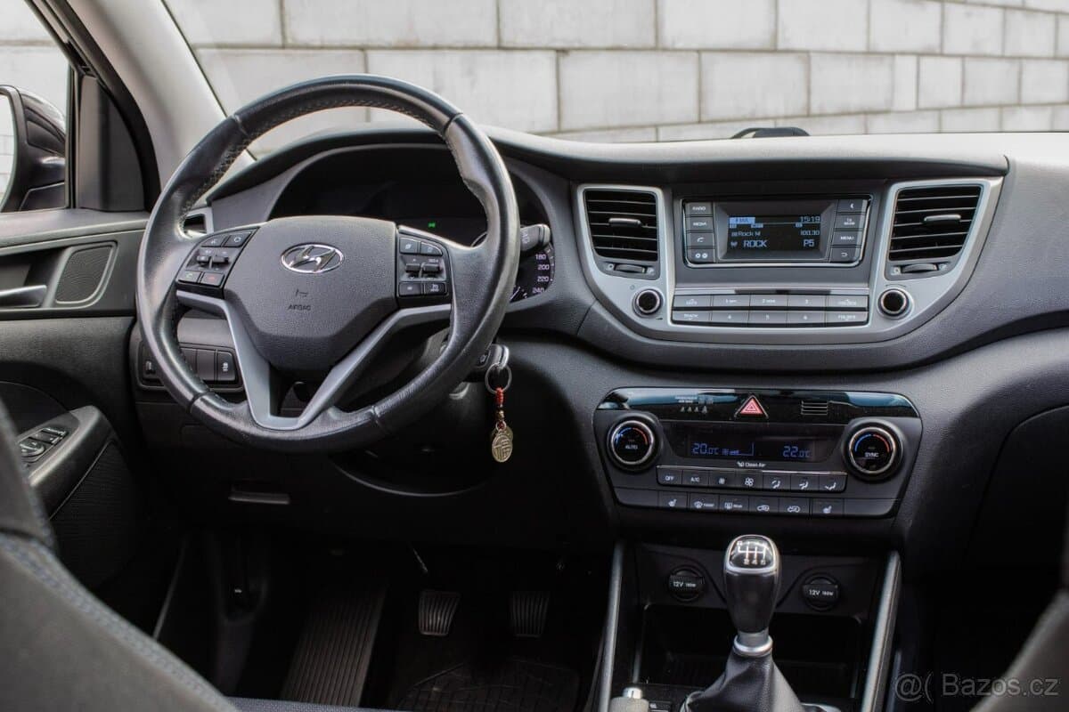 2017 Hyundai TUCSON - 16