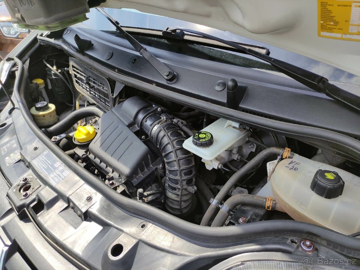 2013 Renault TRAFIC - 16