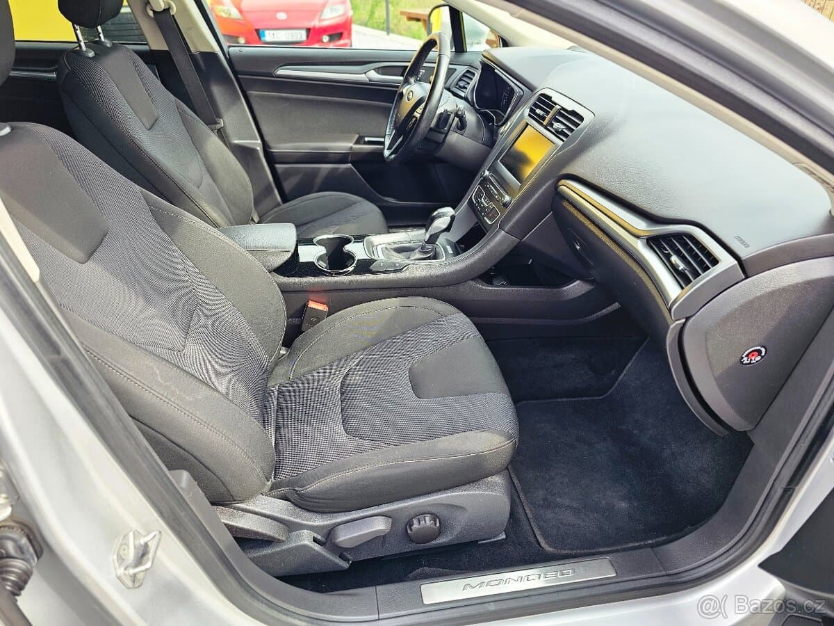 2015 Ford MONDEO - 16