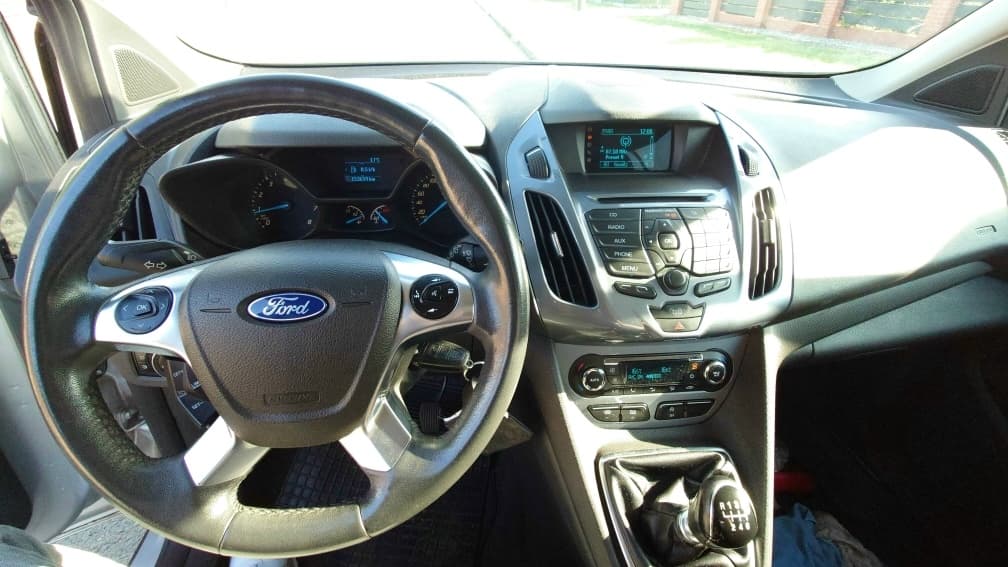 2013 Ford TOURNEO - 16