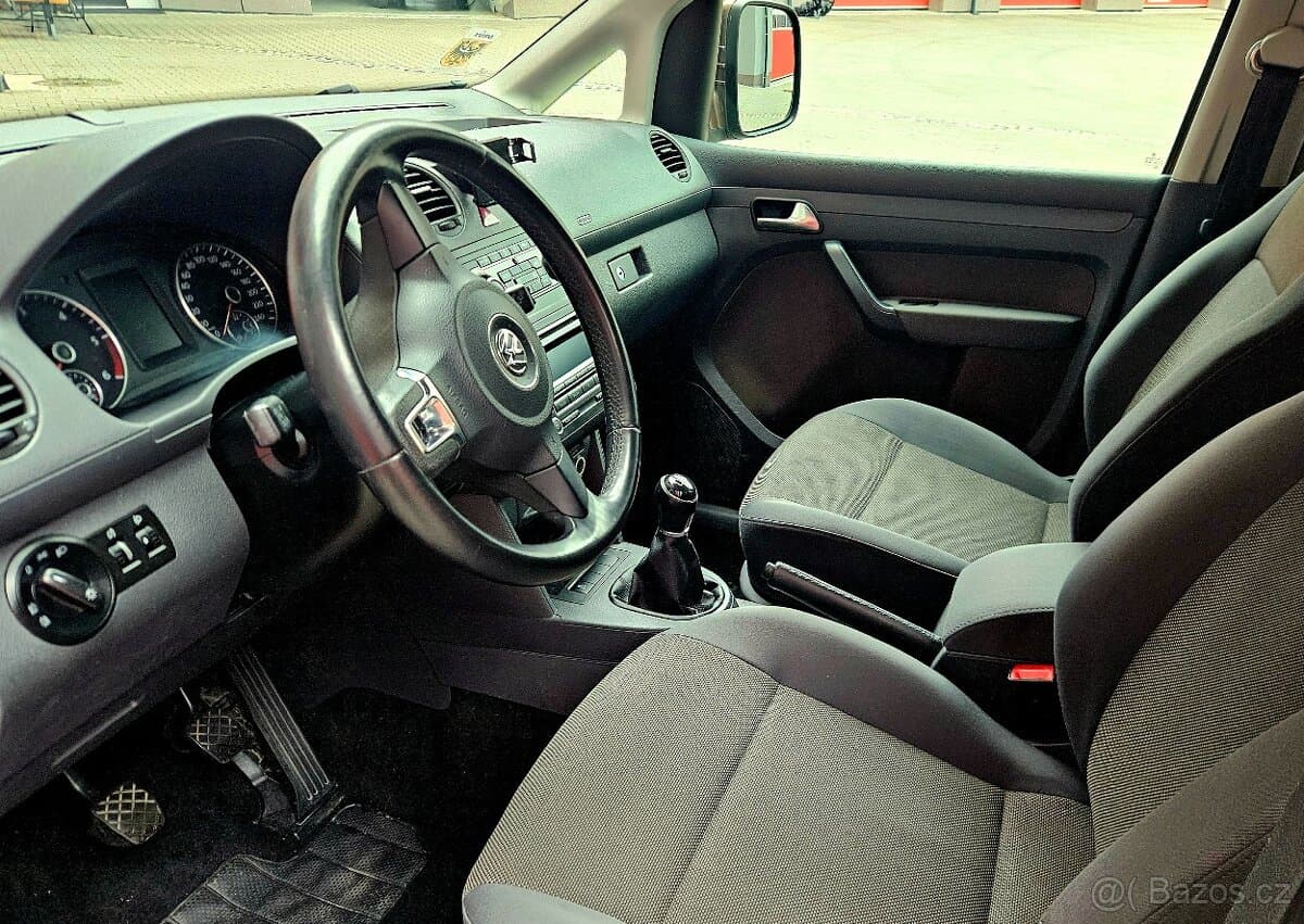 2012 Volkswagen CADDY - 16