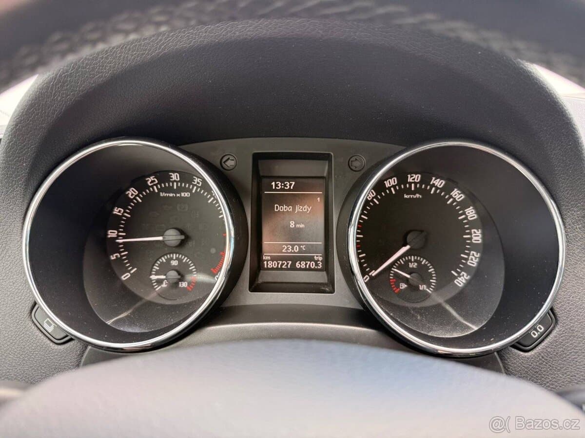 2015 Škoda YETI - 16