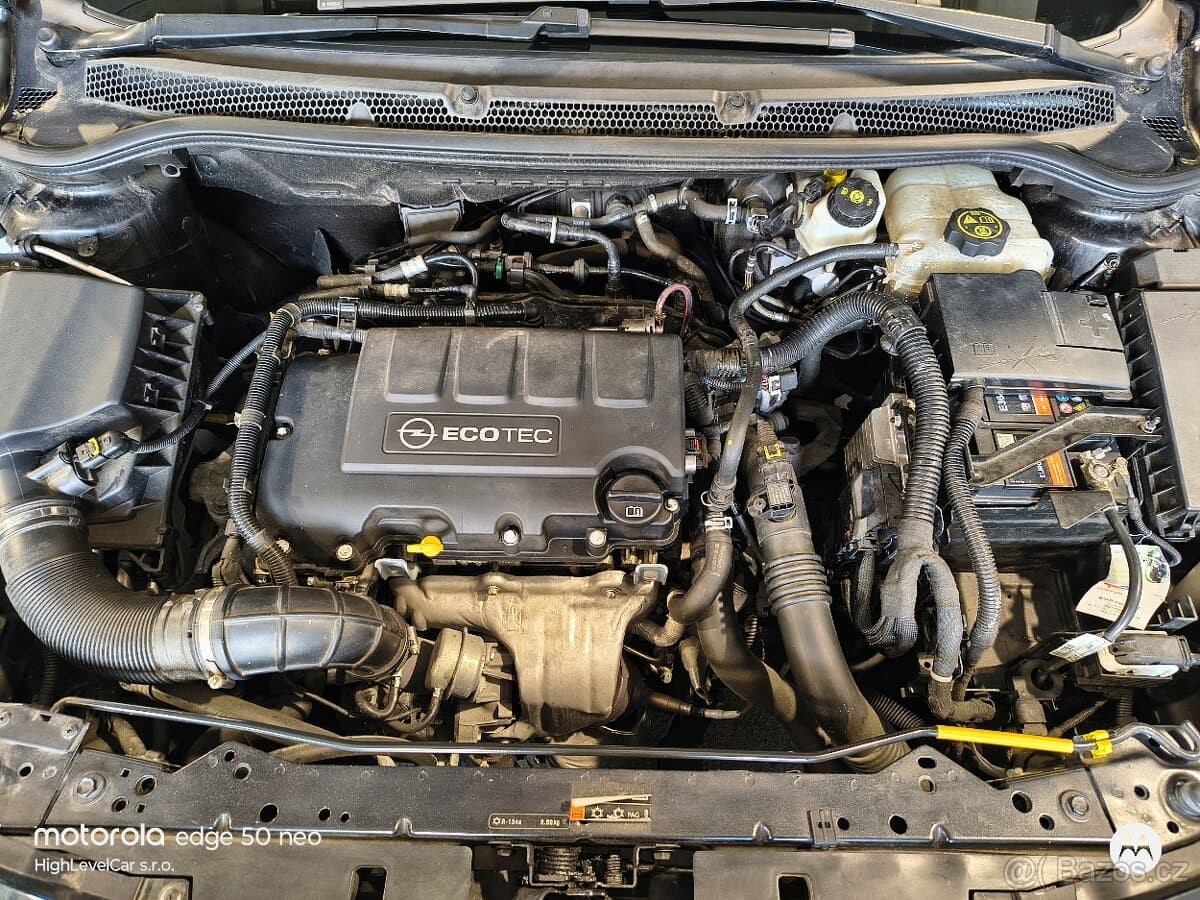 2012 Opel ASTRA - 16