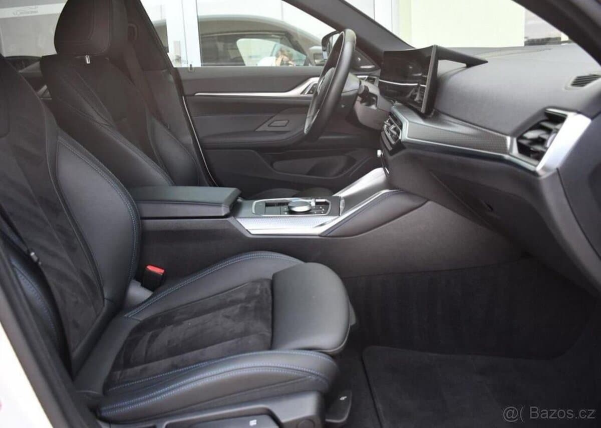 2023 BMW i4 - 16