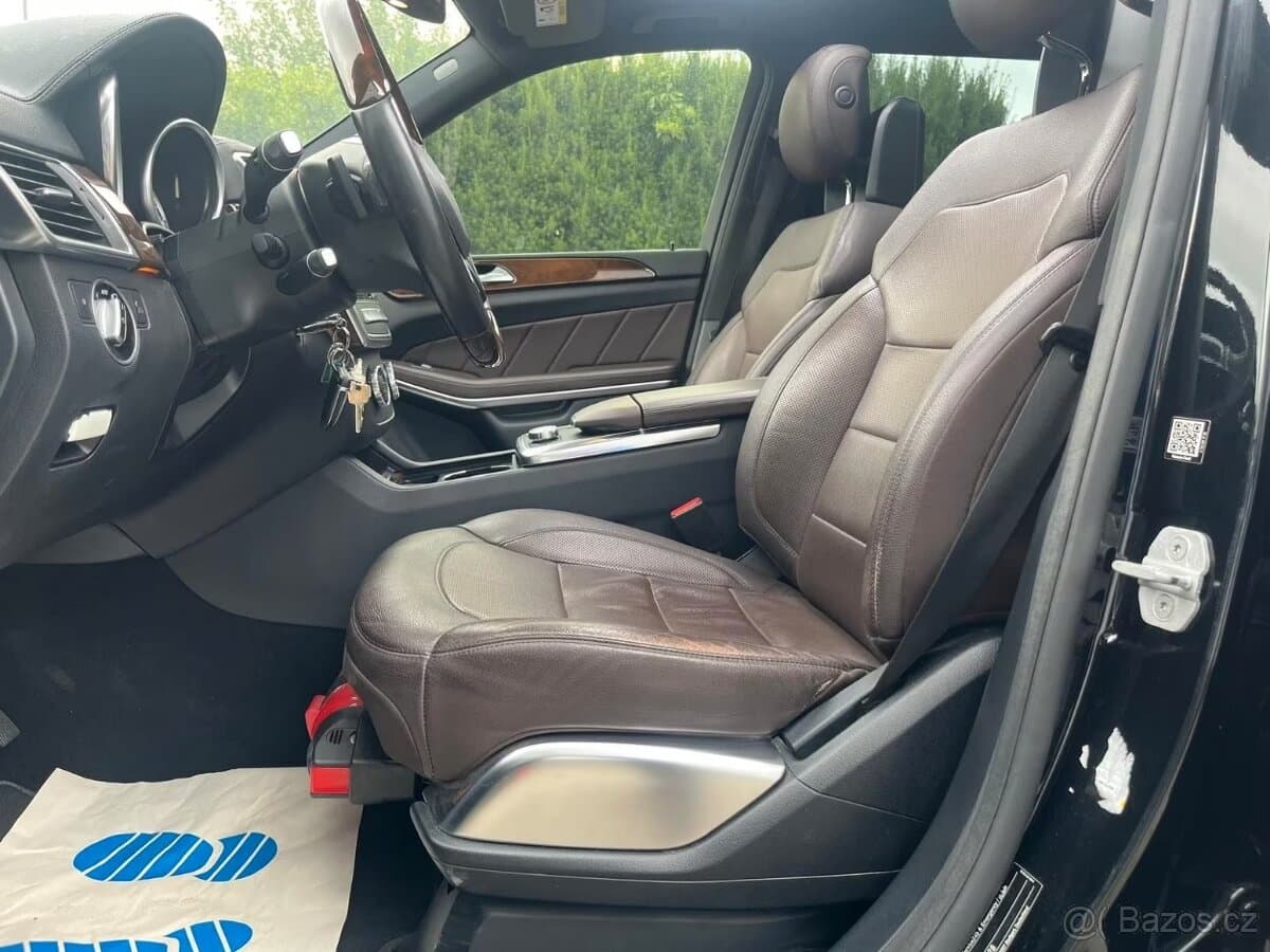 2015 Mercedes-Benz GL - 16