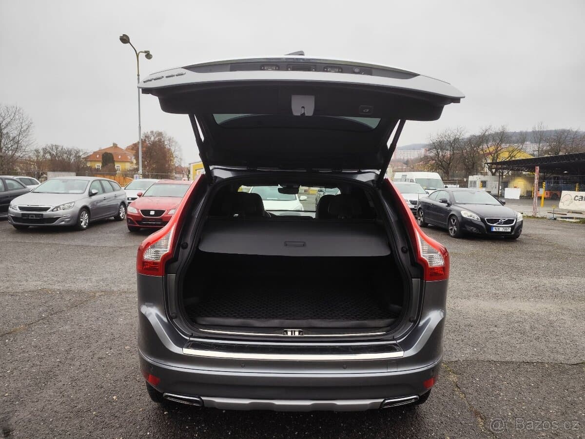 2015 Volvo XC60 - 16