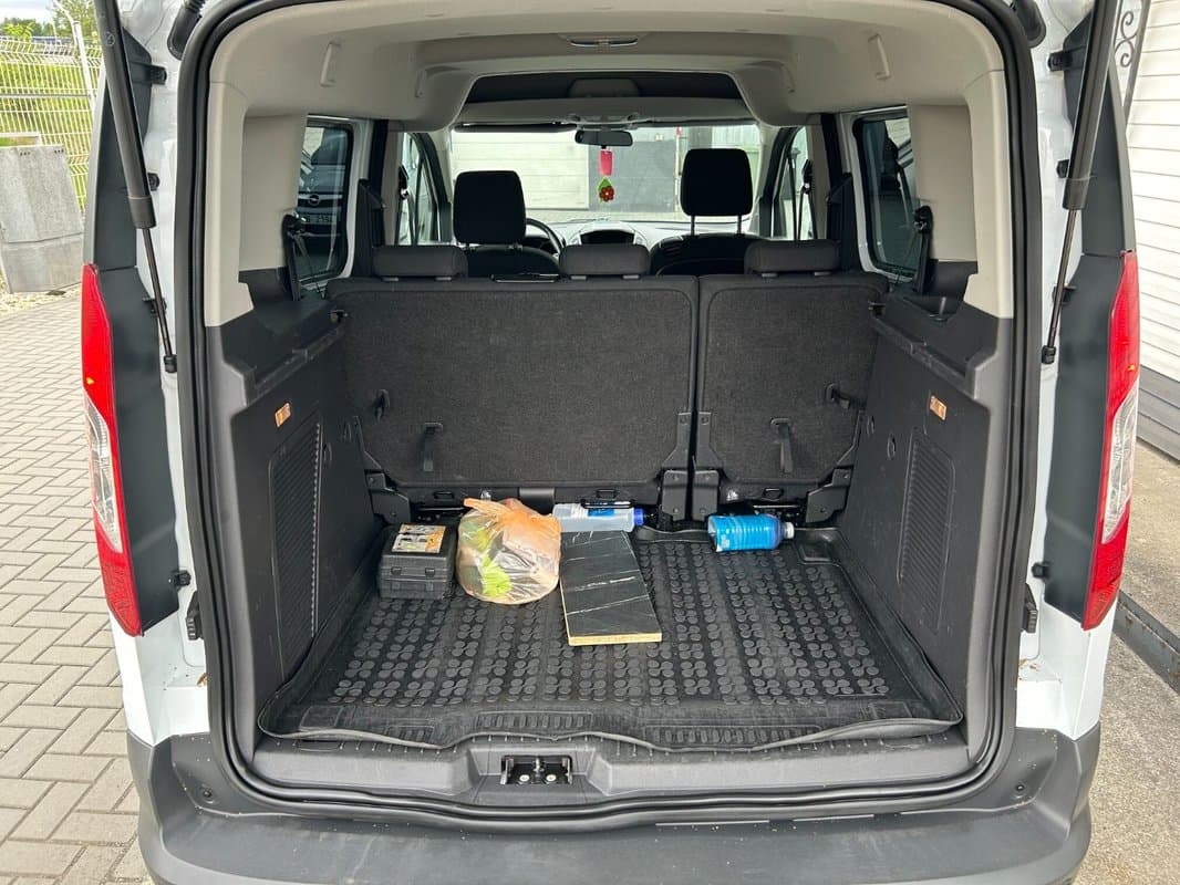 2015 Ford TOURNEO - 16