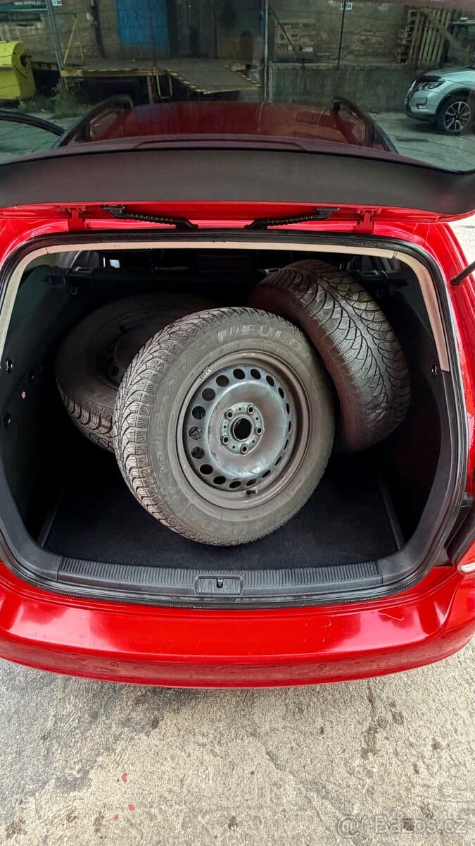 2013 Volkswagen GOLF - 16