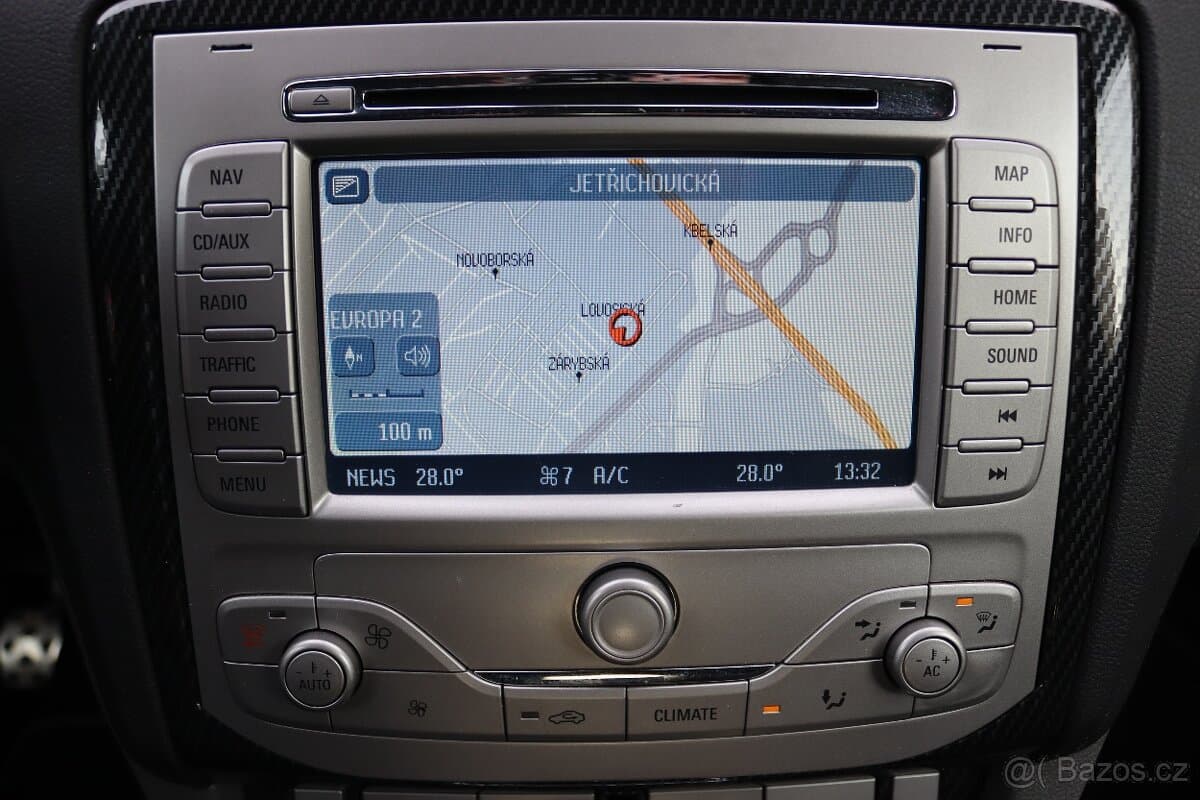 2009 Ford FOCUS - 16