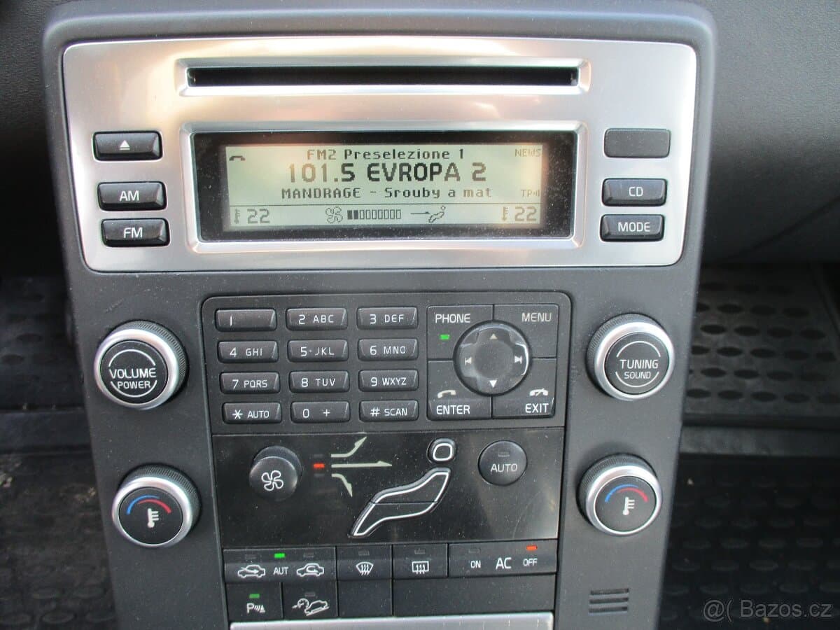 2010 Volvo XC70 - 16