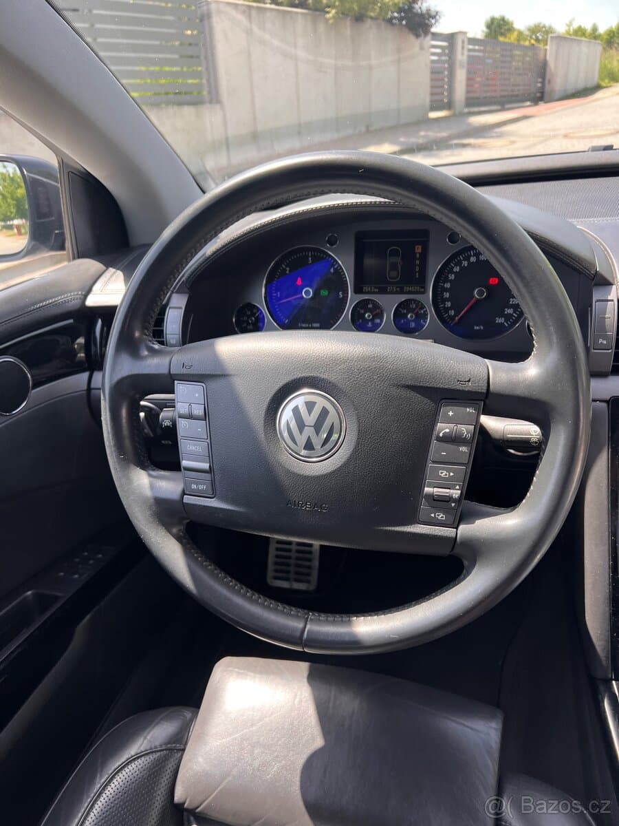 2008 Volkswagen PHAETON - 16