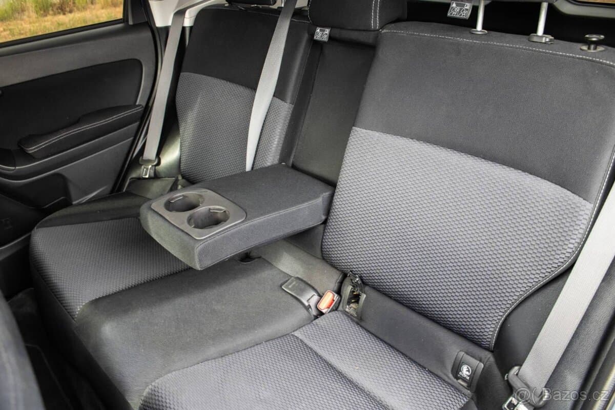 2016 Subaru FORESTER - 16