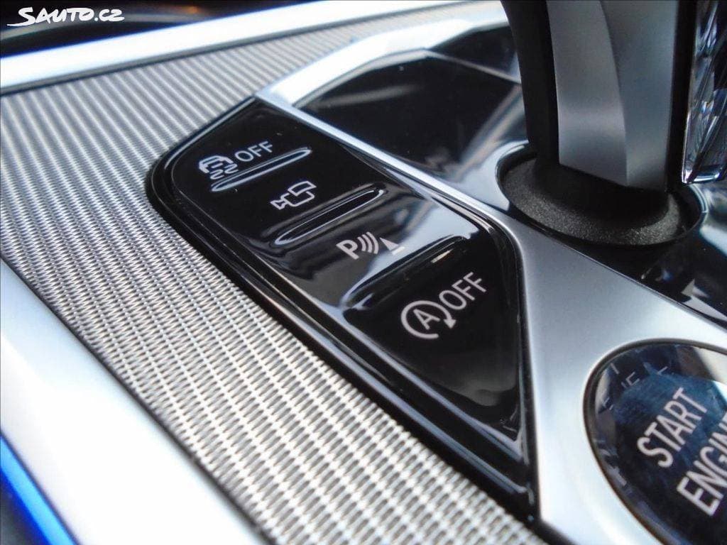 2020 BMW 8-SERIES - 16