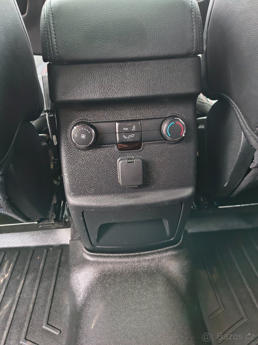 2018 Ford EXPLORER - 16