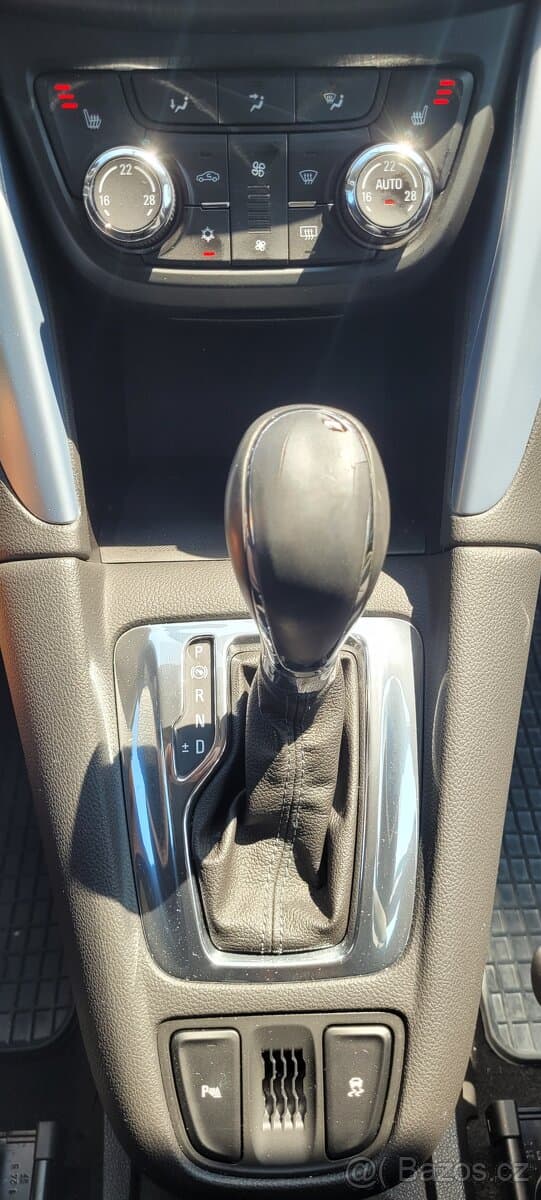 2015 Opel ZAFIRA - 16