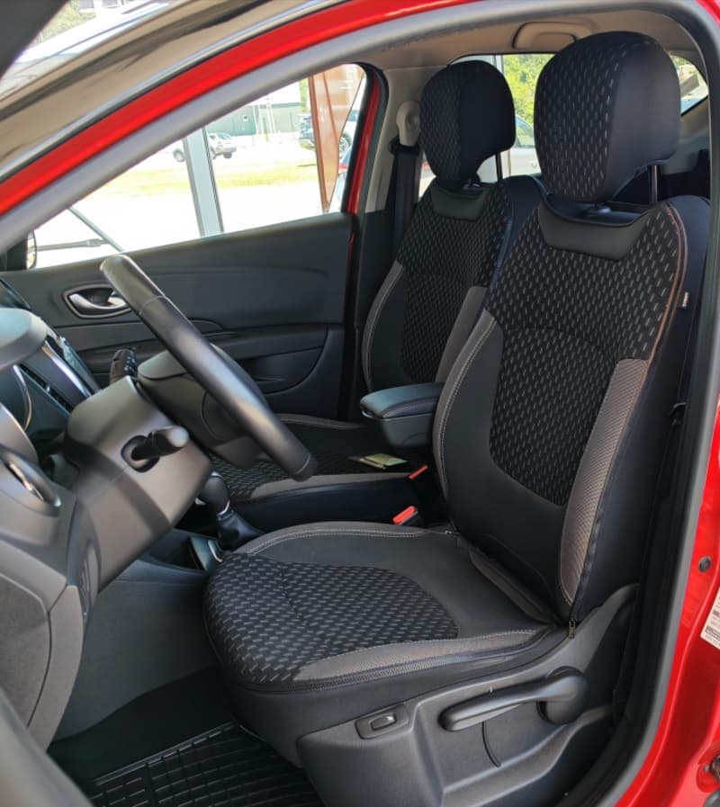 2018 Renault CAPTUR - 16