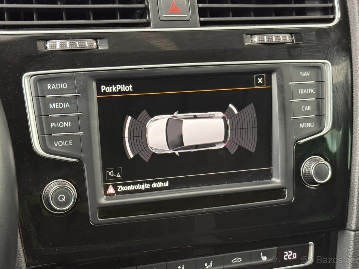 2015 Volkswagen GOLF - 16