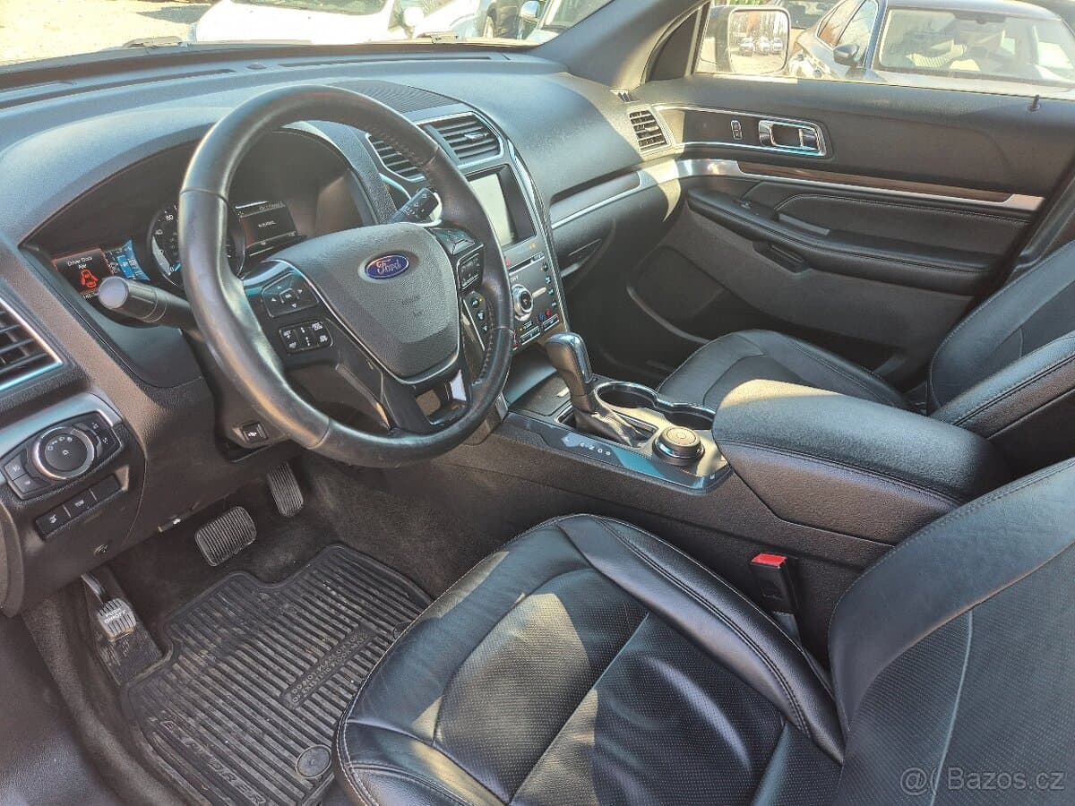 2015 Ford EXPLORER - 16
