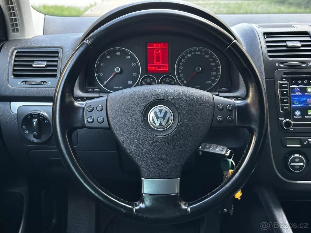 2008 Volkswagen GOLF - 16