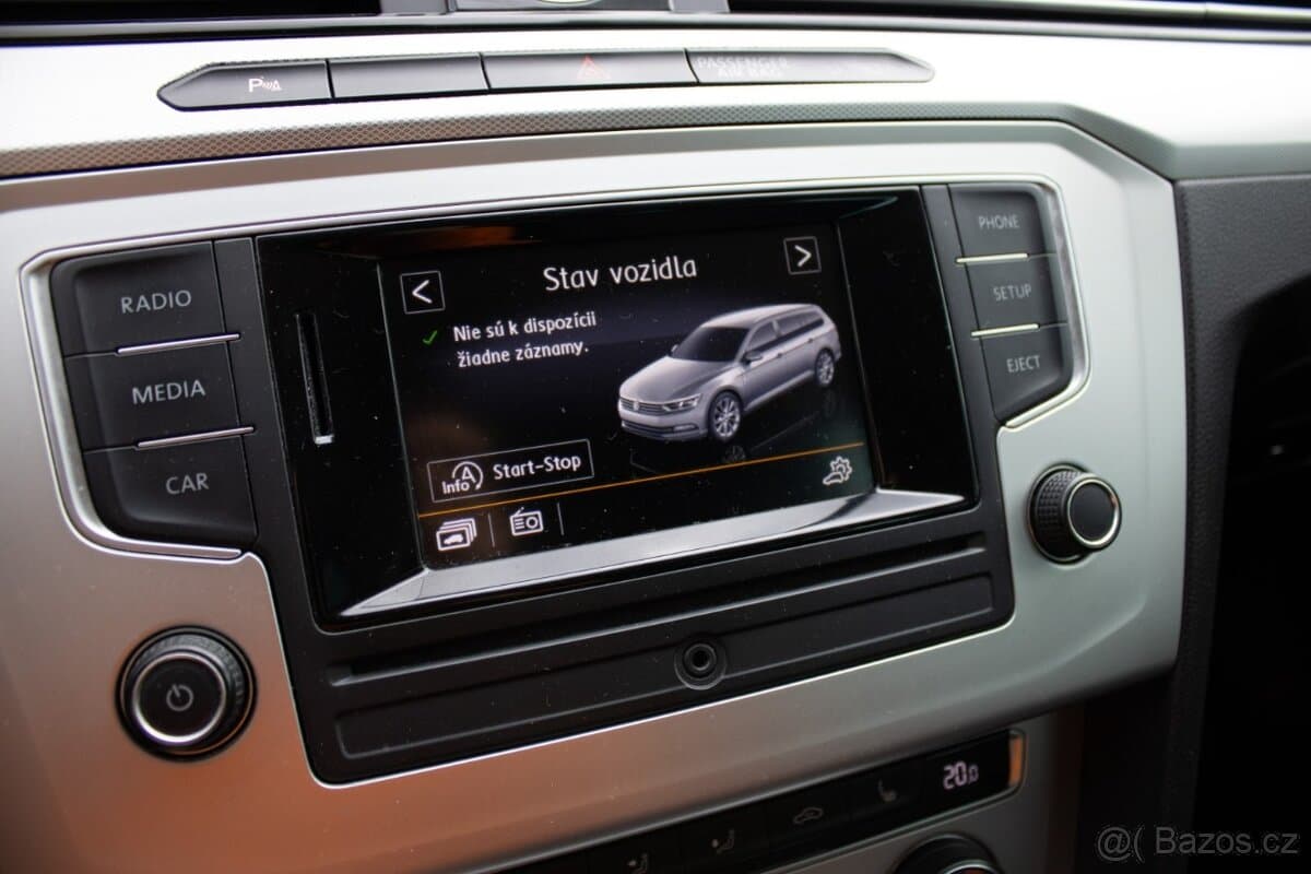 2016 Volkswagen PASSAT - 16