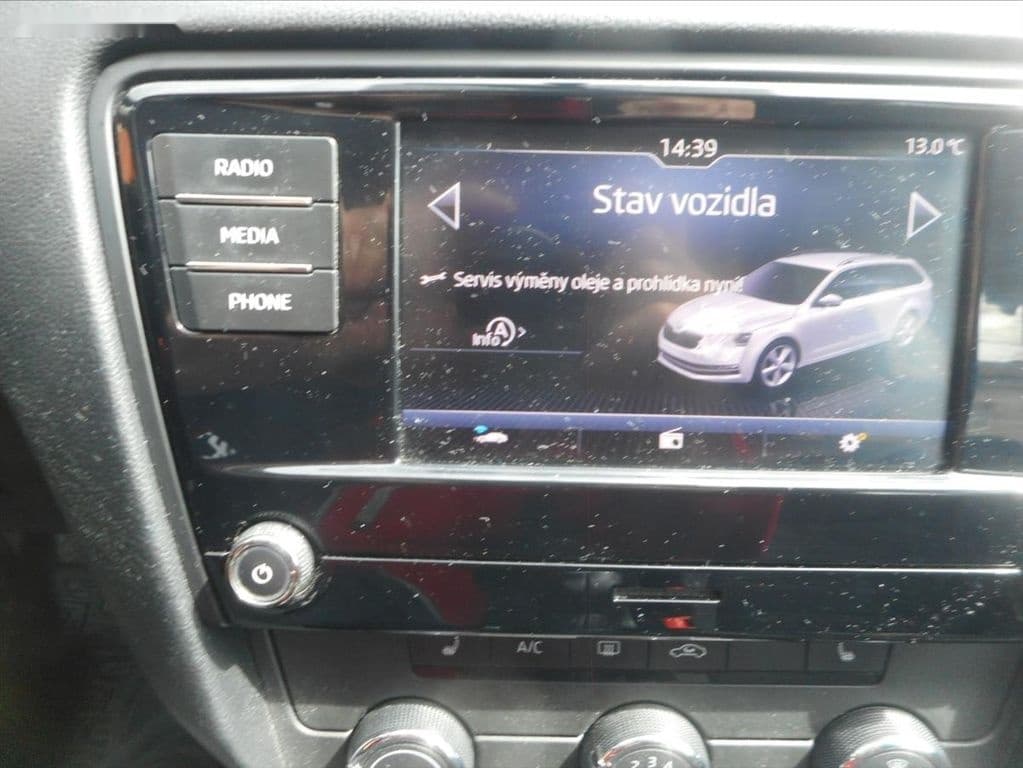 2017 Škoda OCTAVIA - 16