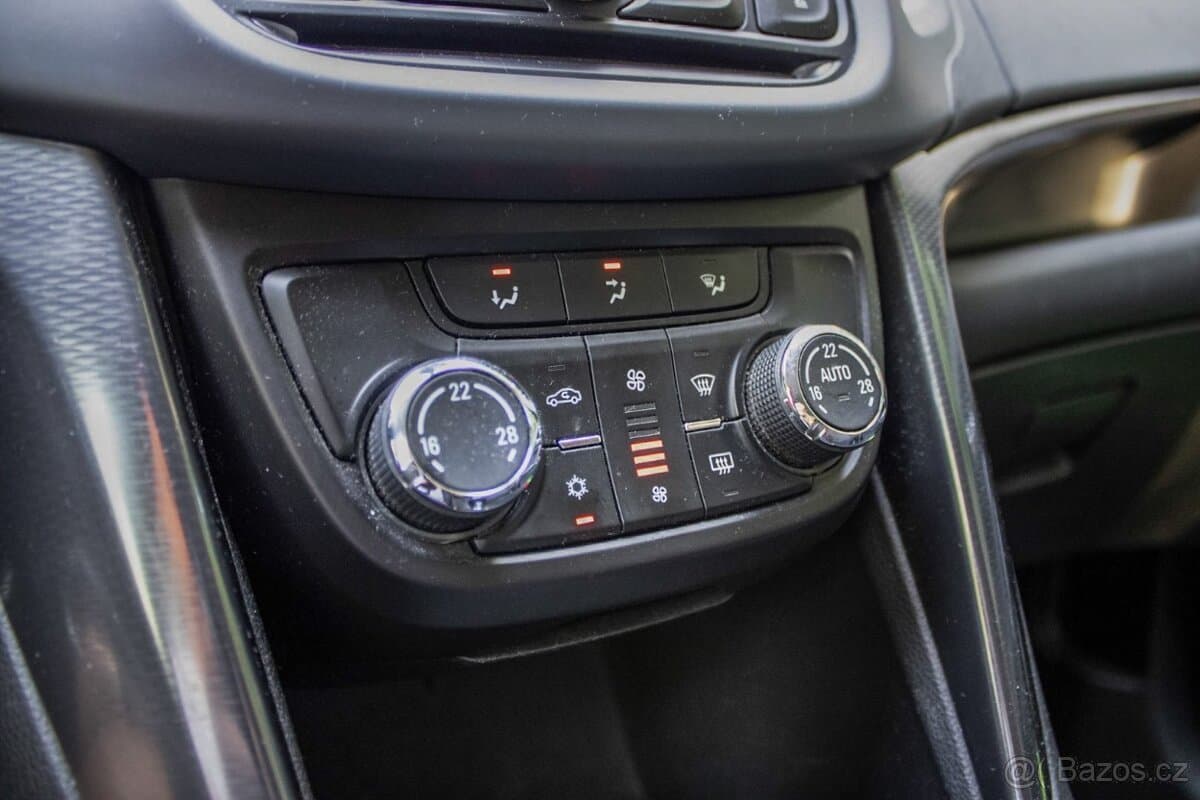 2012 Opel ZAFIRA - 16