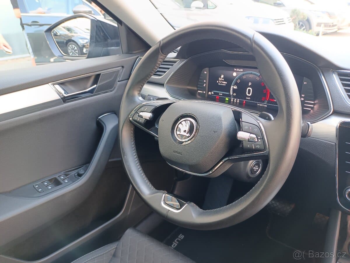 2022 Škoda SUPERB - 16