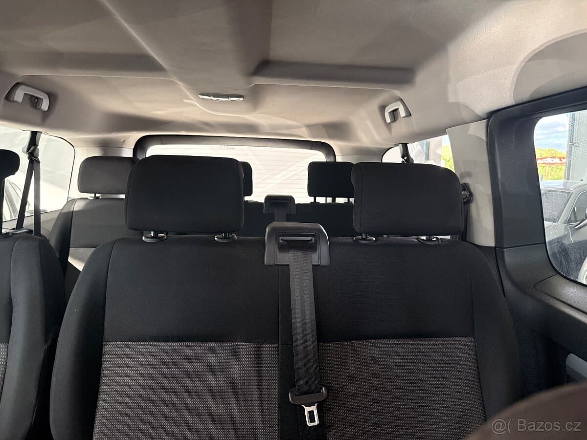 2017 Peugeot TRAVELLER - 16