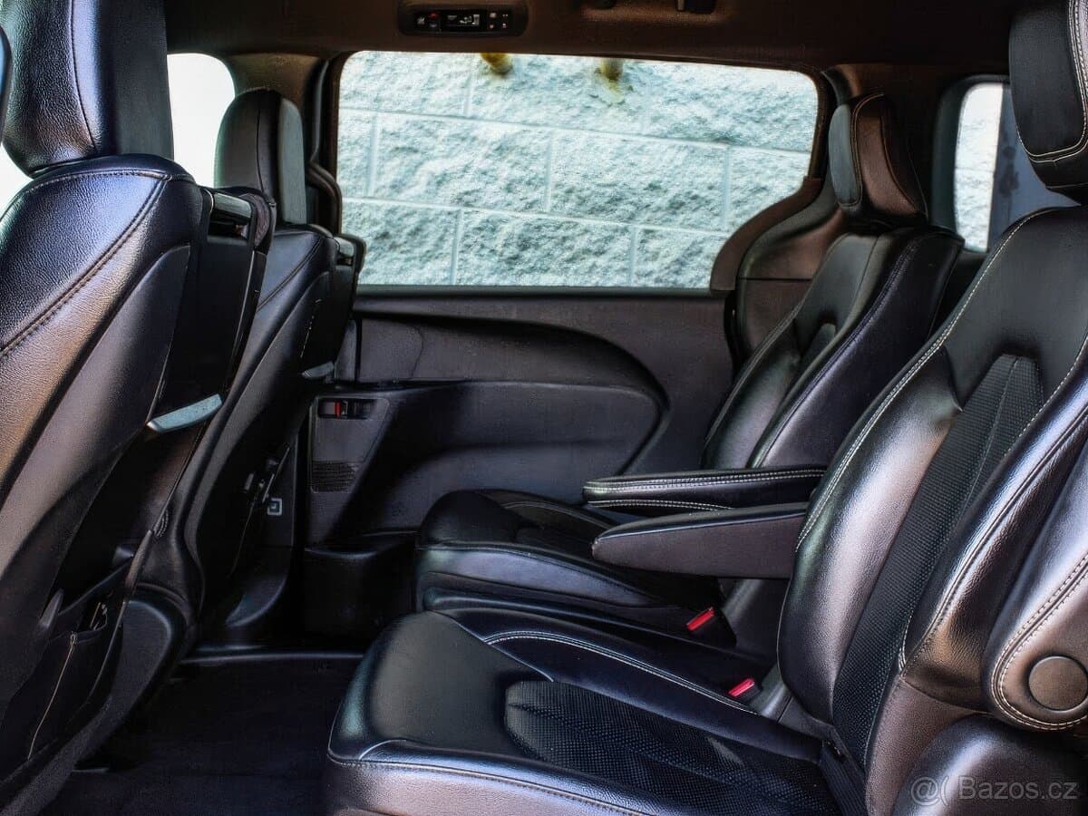 2022 Chrysler PACIFICA - 16