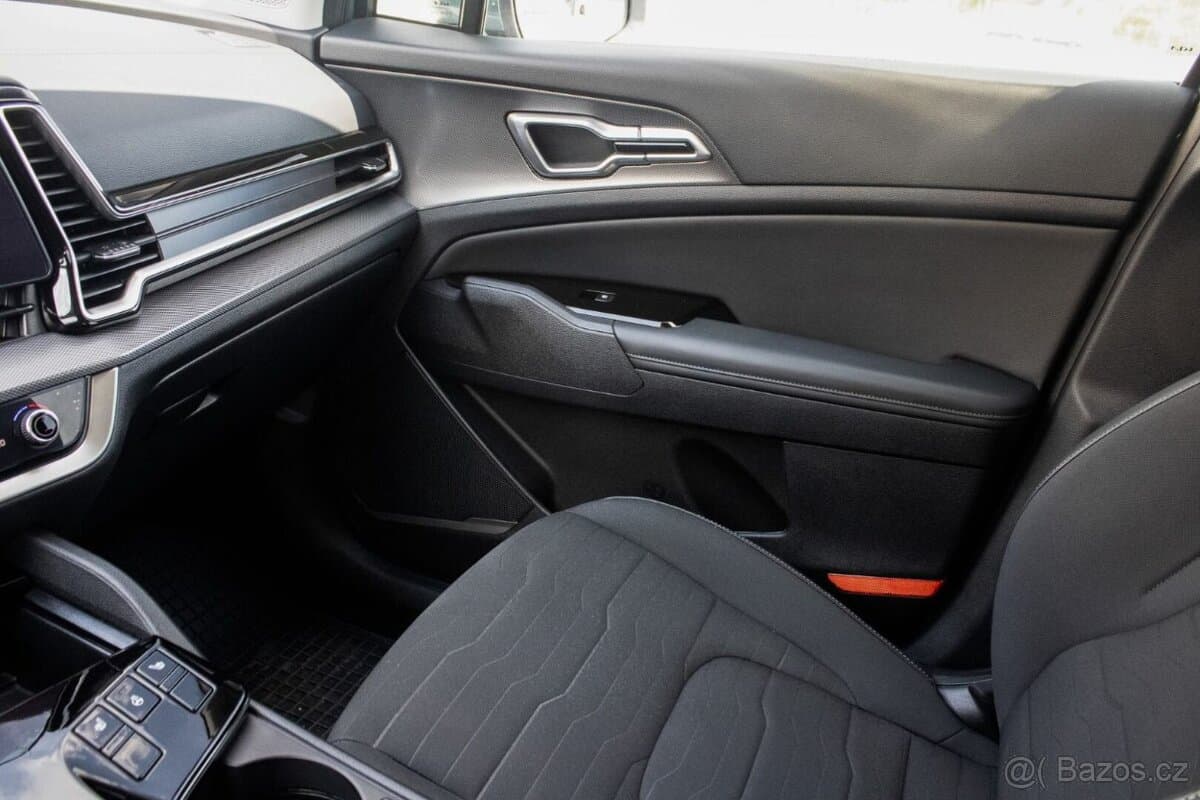 2026 Kia SPORTAGE - 16