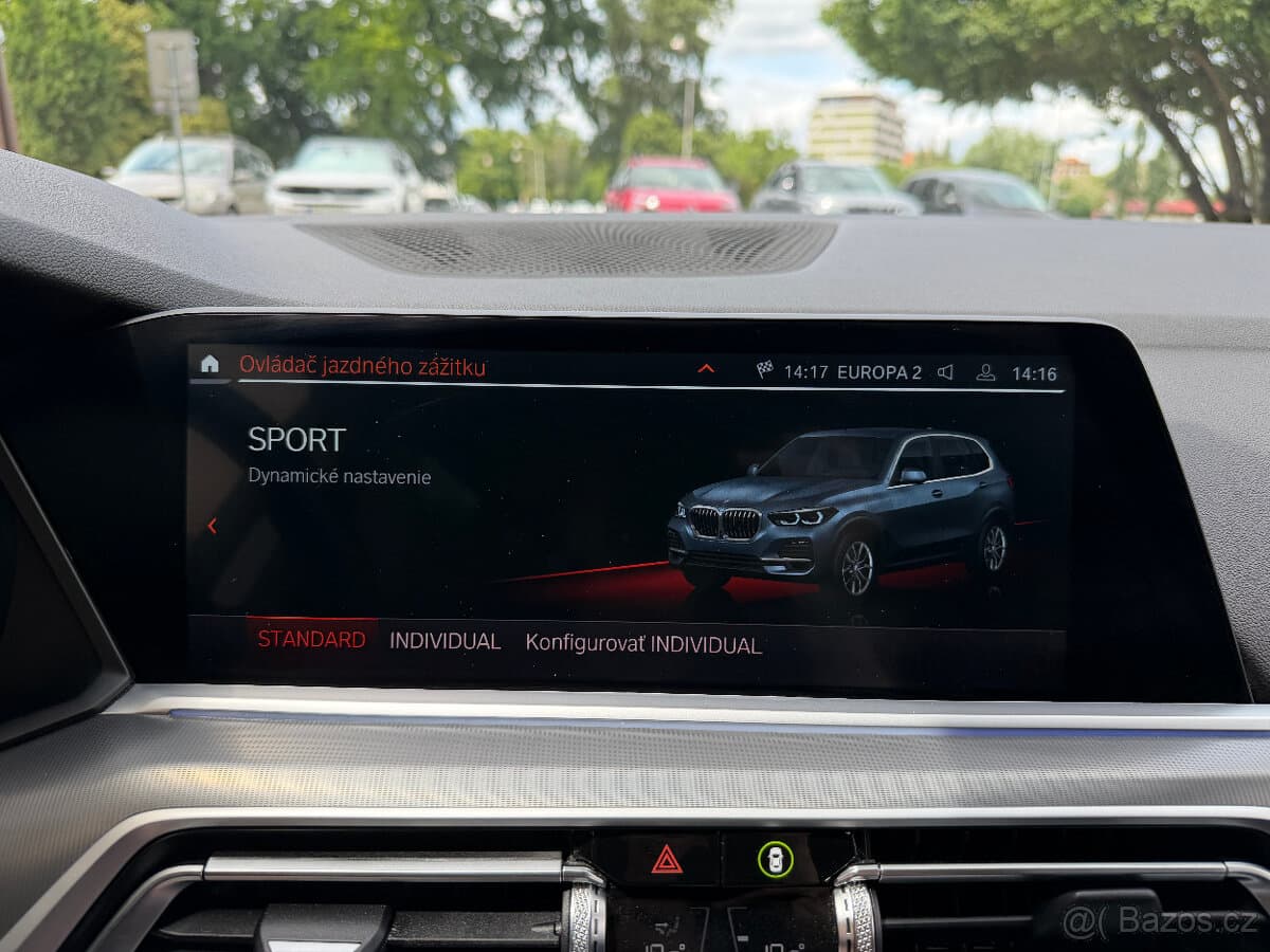 2022 BMW X5 - 16