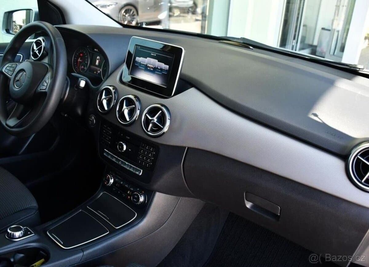 2018 Mercedes-Benz OSTATNÍ - 16