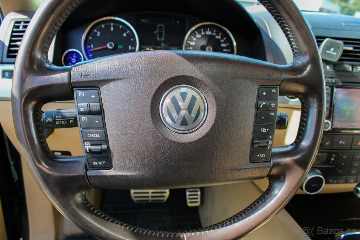 2008 Volkswagen TOUAREG - 16