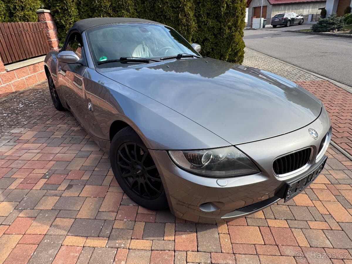 2005 BMW Z4 - 16